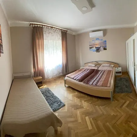 Edina Apartment Balatonlelle